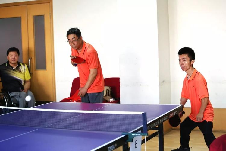 西城区残疾人参加北京市六城区残疾人乒乓球团体赛活动